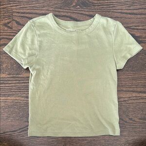 American Eagle Outfitters Green Short Sleeve Tee